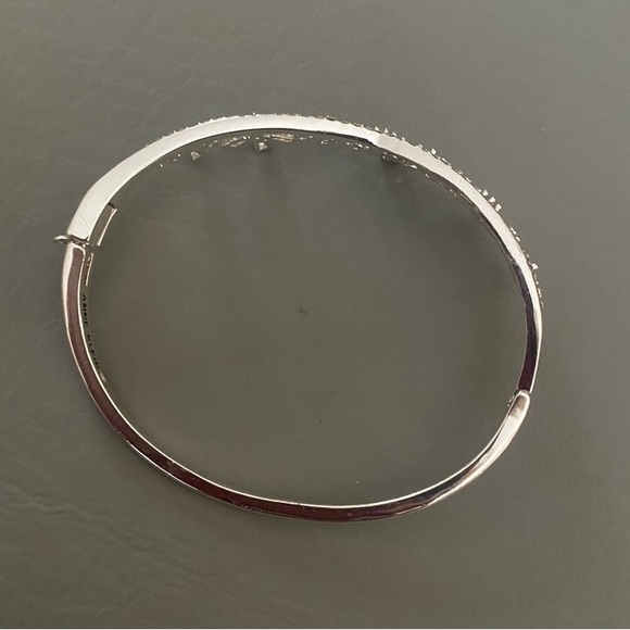 Anne Klein crystal bangle in rhodium silver - Picture 2 of 2